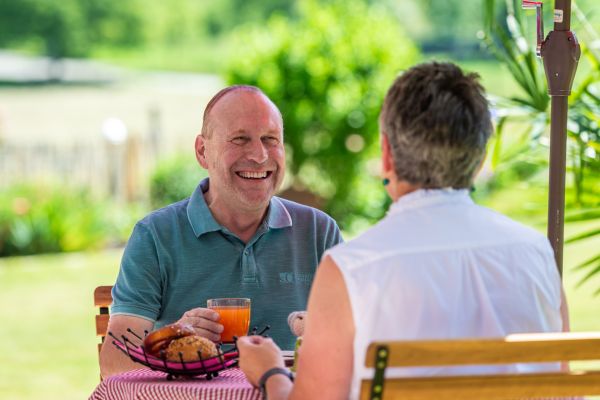 Frühstück in Rottach-Egern auf der Terrasse vom Gutfelder Hof